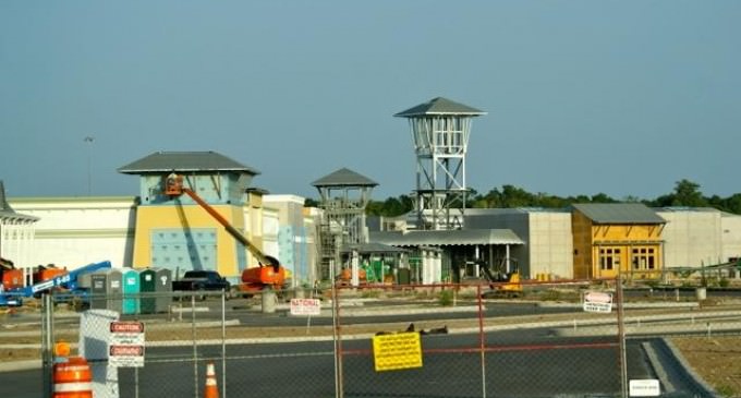 ARCHITECTS CONFIRM: NEW SHOPPING MALLS WILL BECOME FEMA CAMPS