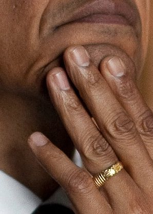 OBAMA-RING-wh-photo