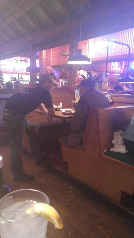 texas roadhouse veteran