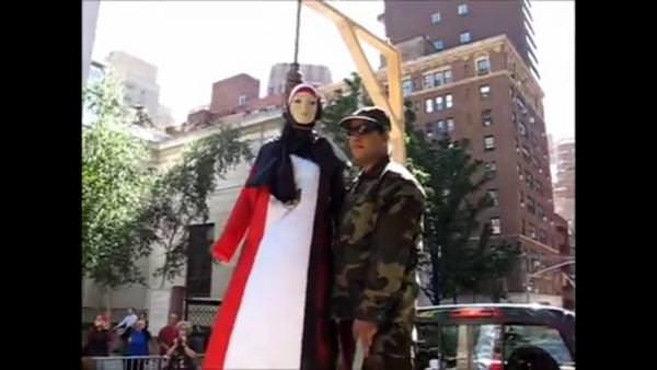 Muslims Openly Promote Terrorism In NYC Parade