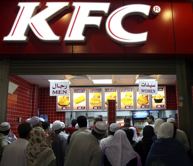 KFC Refuses To Give Out Hand Wipes As It Might Offend Muslims