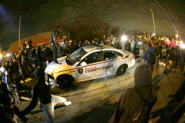 Live Stream From Ferguson and St. Louis, Video Of Riots Last Night