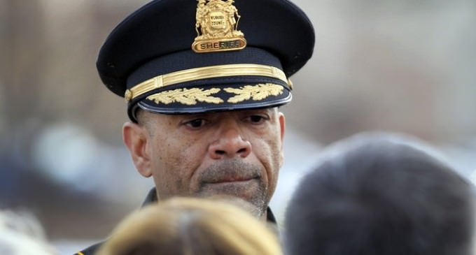 Sheriff Clarke: Obama Encouraged Ferguson Rioting, Gov. Nixon Is Too Weak