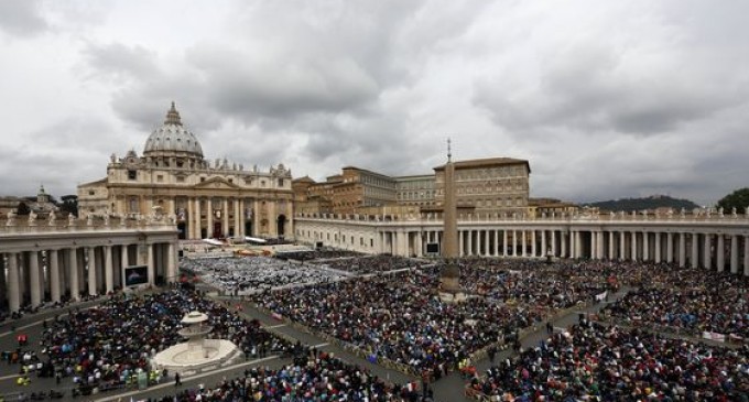 French Police Discover 9 Pounds Of Cocaine in Vatican Car