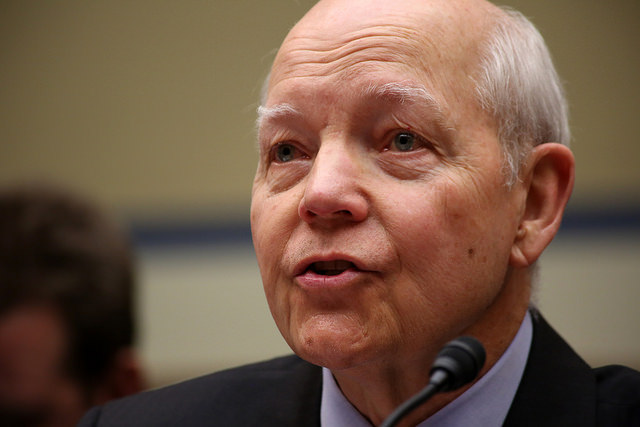 IRS To Give Refunds To Illegal Immigrants Who Never Paid Taxes