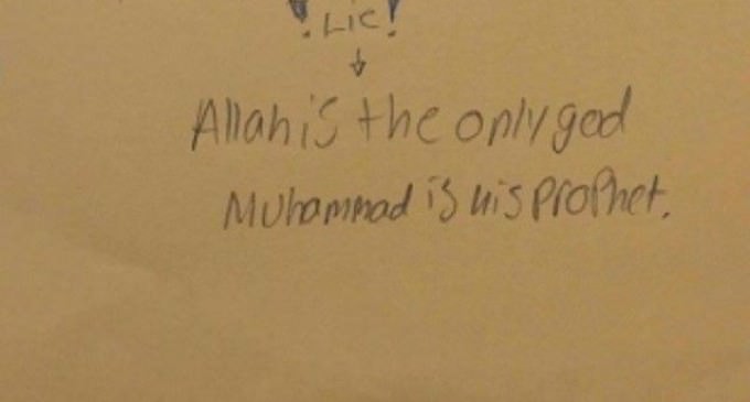 Tennessee School Has Students Pledging Allegiance to Allah