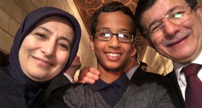 ‘Clock Boy’ World Tour: Makes It To Mecca, Pushes US Anti-Islamophobia Agenda