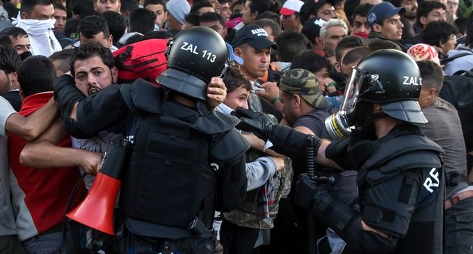 Hungary PM Says Refugees Resemble an Army