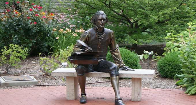 Students Want Thomas Jefferson Statue Removed, Accusing of Being a ‘Rapist and Racist’