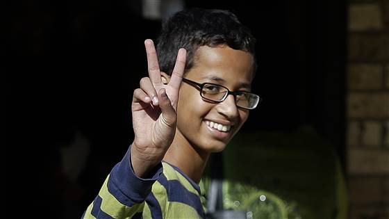 Clock Boy’s Story Begins to Unwind