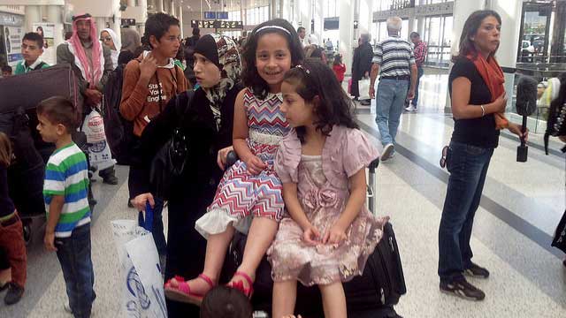 Canada Announces Shocking Plan to Accept Syrian Refugees