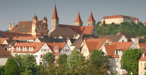 Migrants Riot in Church, Steal From Merchants, Defecate In Gardens