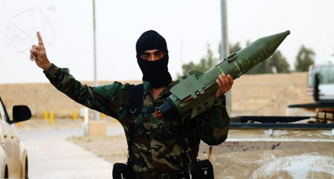 AP: “The Islamic State Group is Aggressively Pursuing Development of Chemical Weapons”