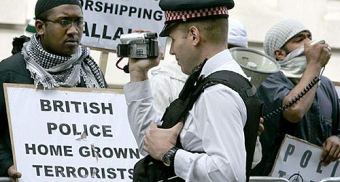 UK Cops: We Must Ask Permission From Muslim Leaders To Enter No-Go Zones