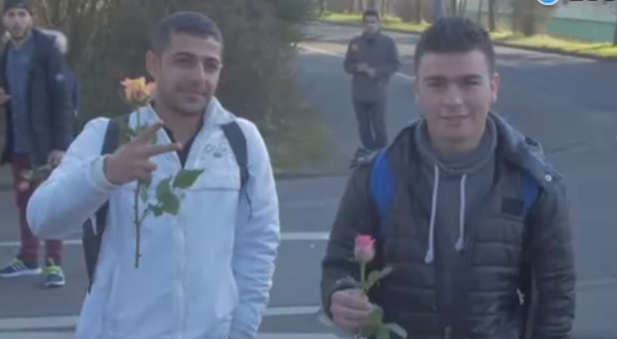 Feminists in Cologne Hand Out Roses to Migrants as a “gesture against xenophobia” Following Sexual Assaults