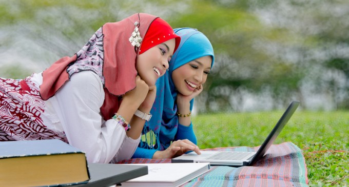 DOE Warns Schools: Thou Shalt Not Discriminate Against Muslims