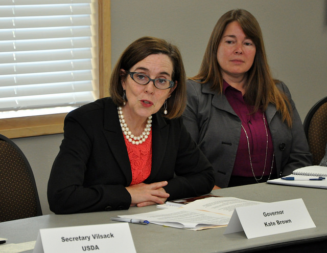 Oregon Outcry Prevents Governor From Raising Minimum Wage