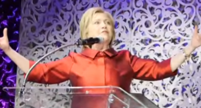 Hillary Turns into a Preacher for Stellar Awards Crowd, Declaring “what’s better than raising your voices to God”