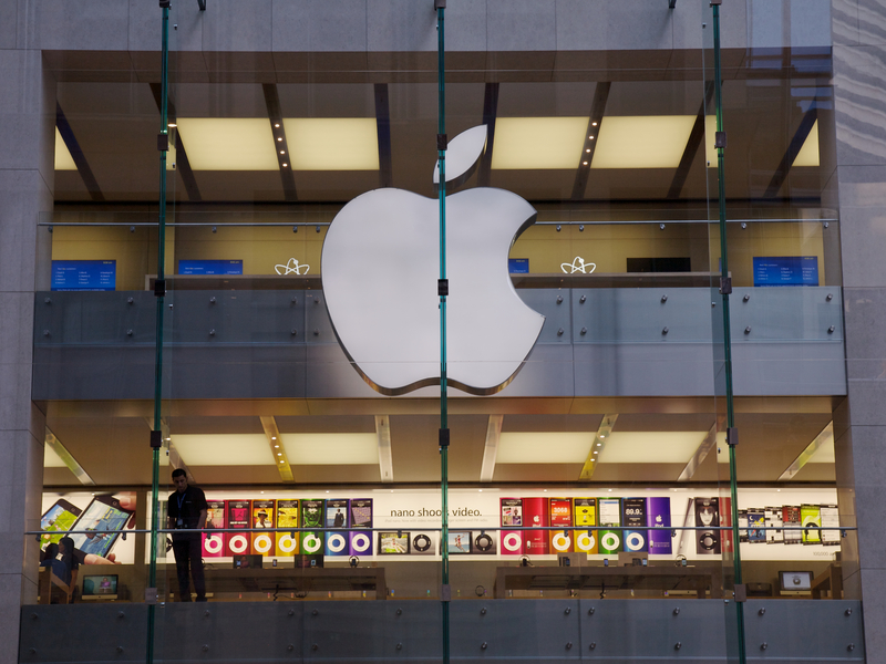 Apple Engineers Considering Resisting Court Order To Hack iPhone