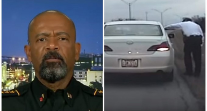 Sheriff Clarke Posts Video Showing John Kasich Calling Cop An “Idiot” After Getting Pulled Over