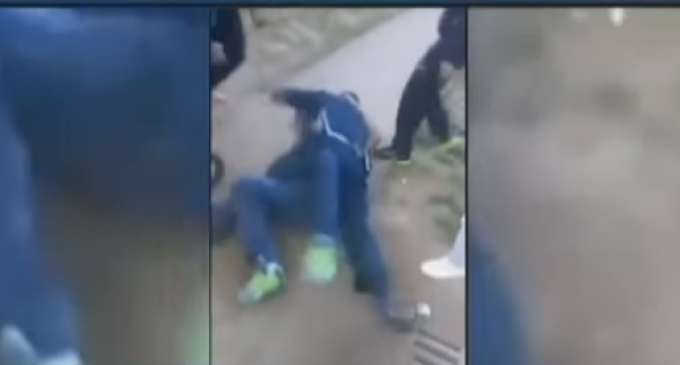 Shocking Footage of Bystanders Attacking Tennessee Police Officer