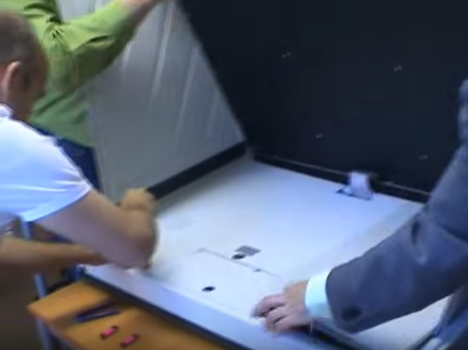 Watch: Voting Machine Hacked in 60 Seconds