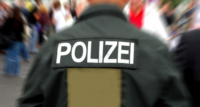 German State of Bavaria Recruiting Muslim Migrants as Police Officers, No Citizenship Required