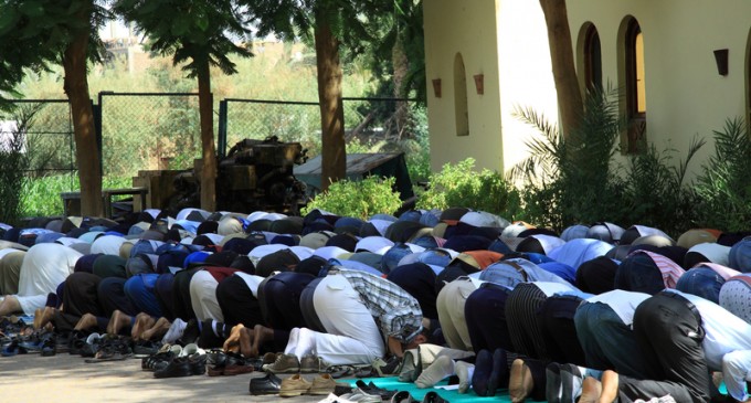 Christian Refugees Forced to Pray to Allah