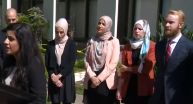 Seven Women Accuse Cafe of Kicking Them out for Being Muslim