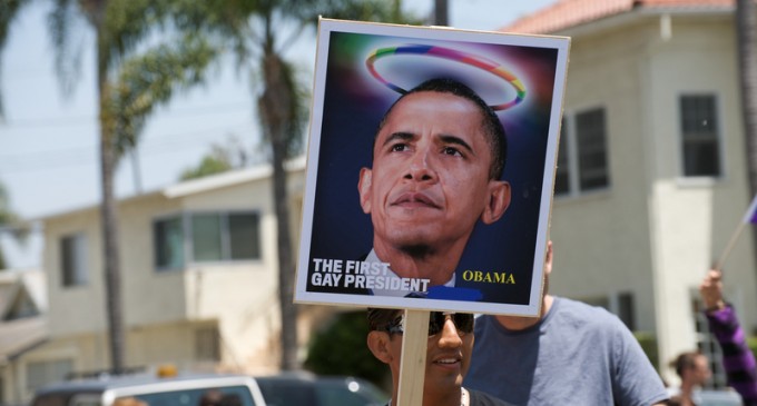 Obama Proclamation: Celebrate LGBT Pride This June