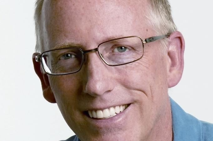 Dilbert Creator Adams “Endorses” Hillary Clinton out of Fear for his Personal Safety