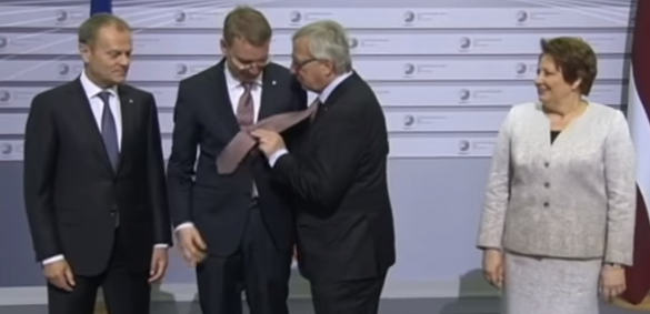‘Drunk’ EU Chief Junker Slaps World Leaders at Summit