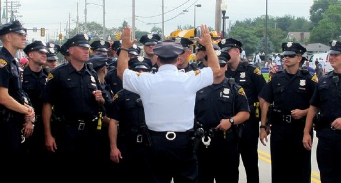 Report: Cleveland Police Ordered to Stand Down During RNC Protests