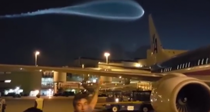 Mysterious Lights in Miami and Los Angeles Cause Social Media Firestorm
