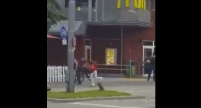 Raw Footage of Terror Attack at Munich Mall