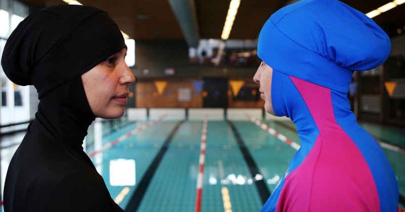 French Water Park Promotes Burqa-only Swim Day
