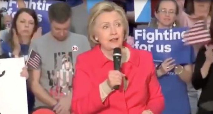 Hillary Becomes Disoriented During Campaign Rally
