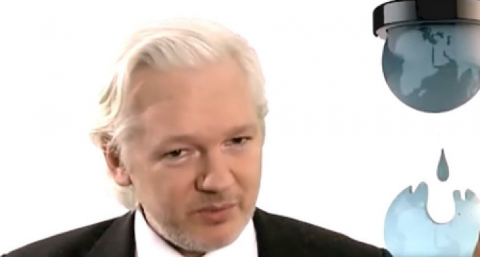 Julian Assange Suggests Hillary Clinton Could Have Orchestrated Democratic Staffer’s Death