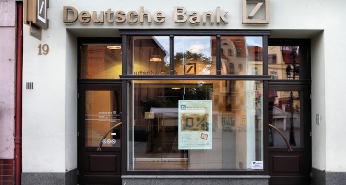 Deutsche Bank Headed for a ‘Lehman Brothers’ Moment, Threatens World Economy