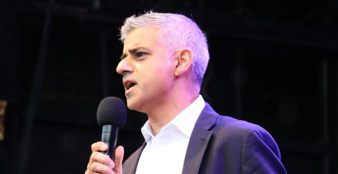 London’s Muslim Mayor to U.S.: Immigrants Shouldn’t Assimilate