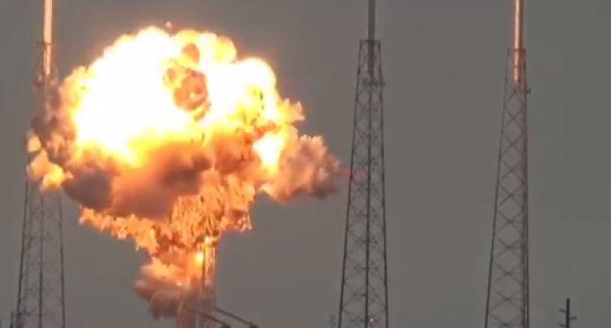 Newly Released Raw Footage of SpaceX Rocket Explosion Generate 2 Conspiracy Theories