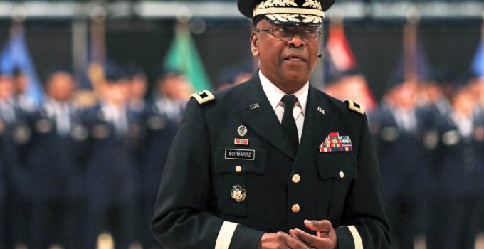 General in Charge of Security at Trump’s Inauguration to Step Down at Odd Time