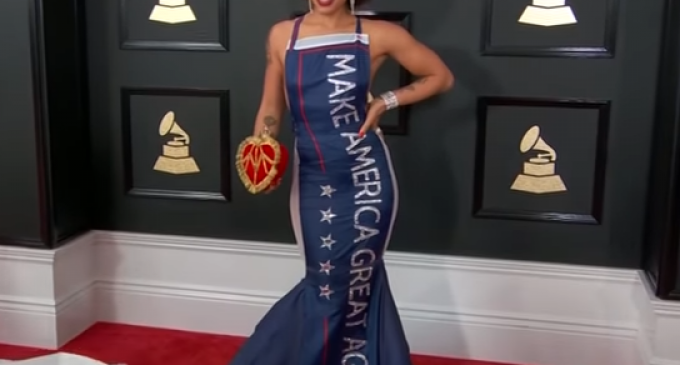 Singer Wears ‘Make America Great Again’ Dress to Grammys, Album Sales Skyrocket