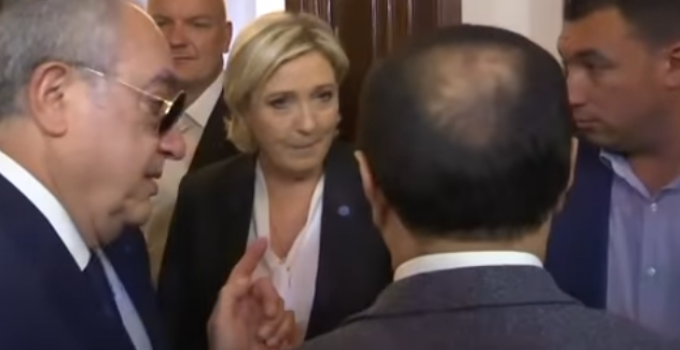 Marine Le Pen of France Refuses to Wear Headscarf as Demanded to Visit Lebanese Grand Mufti