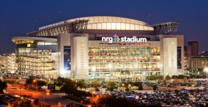 Anti-Trump Protest Groups Plan ‘Secretive’ Demonstrations During Super Bowl LI