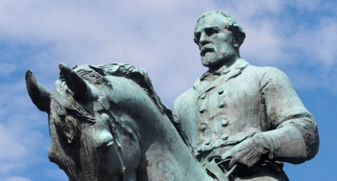 93-Year-Old Robert E. Lee Statue to be Removed from Virginia Park