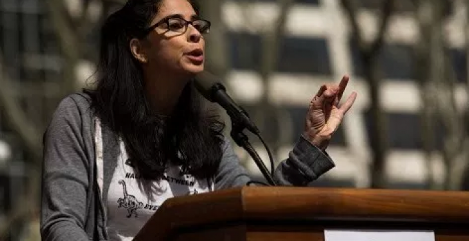 Sarah Silverman Attacks Donald: ‘Show Us Your F*cking Taxes, You Emotional Child’
