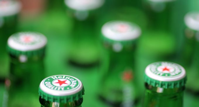 Heineken Calls for “a World Without Borders or Barriers”