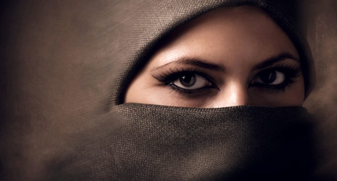 Norwegian Gov Introduces Proposal to Ban Niqab in Schools