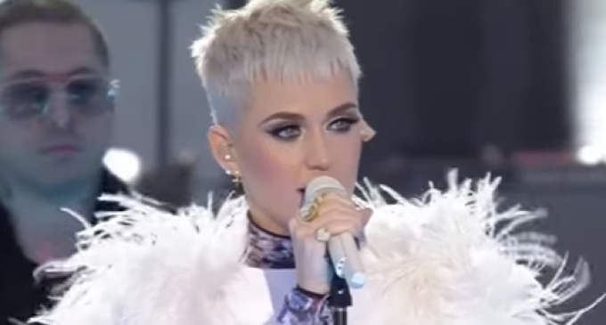 Katy Perry: ‘Choose Love,’ Touch Each Other to Combat Terrorism